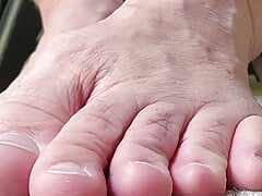giant toe tease