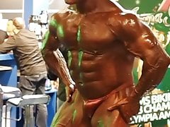 Voyeur filming Bodybuilder hes bulge and Ass on public