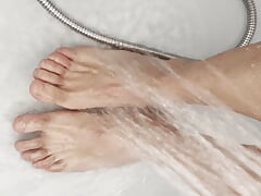 Feet in the shower to go