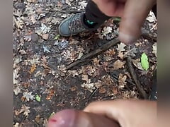 Cruising at woods and of course found a nice dick to cum