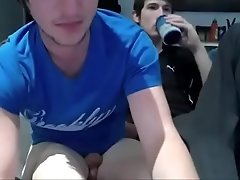 twinks bj and suck on cam