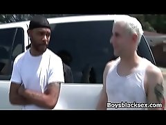 Black Muscular Man Seduces and Fuck White Sexy Boy 07