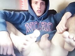 Foot fetish lovers lad edges big cock and shows his feet