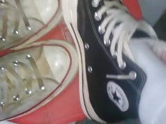 Jerking off in my dirty new Converse Chuck Taylor 70