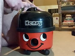 Henry gets cumed.