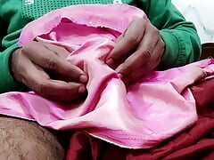 Satin silk handjob porn - Cock head rub of bhabhi salwar (110)