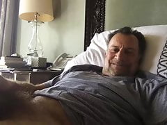 dad flashes cock, home alone