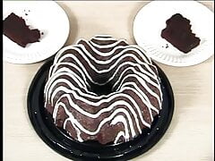 GAY - Chocolate Cake With White Topping #1