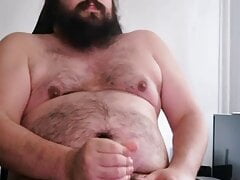 Fat chub jerking off and cums on his body