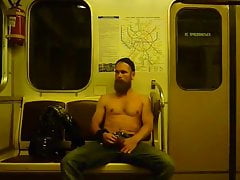 Hot bearded man wank and jerk in the Tube