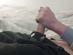 YoungcockSunny CUM in Bed