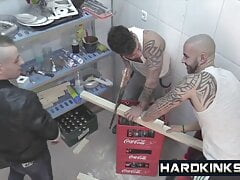 Hardkinks.com - The boss's son and the macho workers
